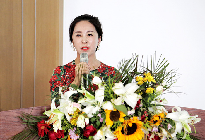 鵬鴻木業(yè)集團(tuán)總經(jīng)理